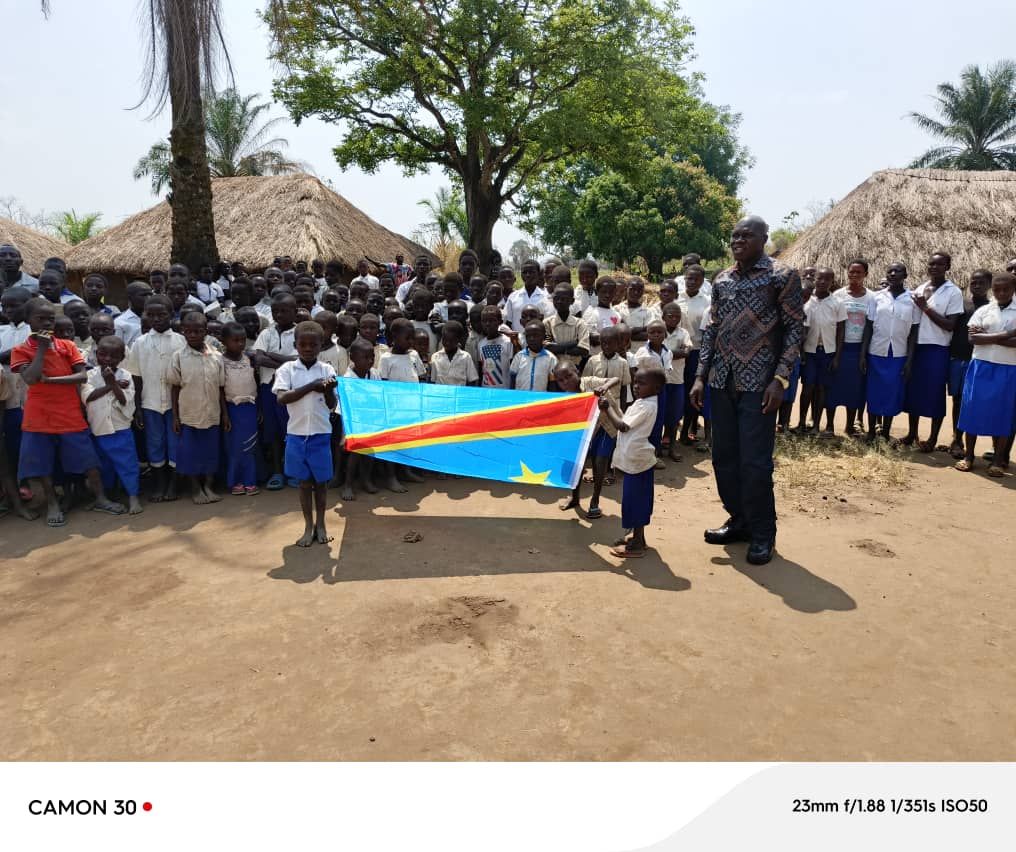 img-20250320-wa02044659668438534432803 Haut-Uele/Faradje : l’honorable Avama Tamile Yoasa renforce son soutien à sa base électorale