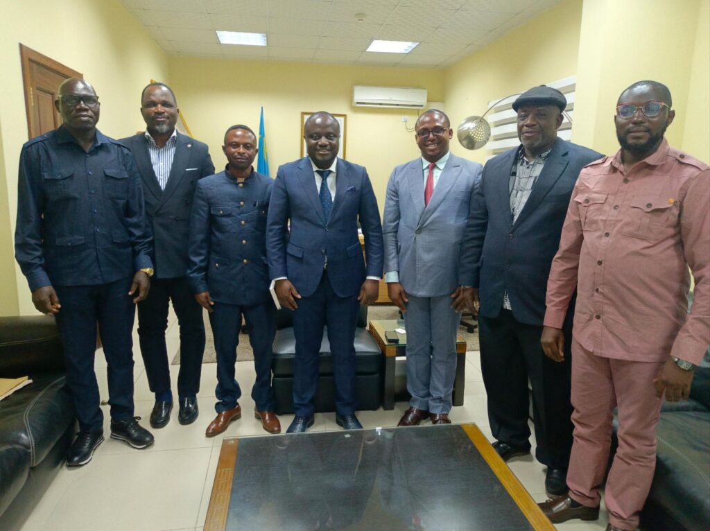 img-20250325-wa017015725202902977813799-1024x766 RDC-Développement rural : une délégation du Haut-Uélé reçue par le ministre Muhindo Nzangi