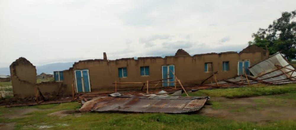 img-20250402-wa02365198567640053225810 Tempête à Vitsumbi : dégâts matériels et perturbation des cours à l’Institut Kyaviboko
