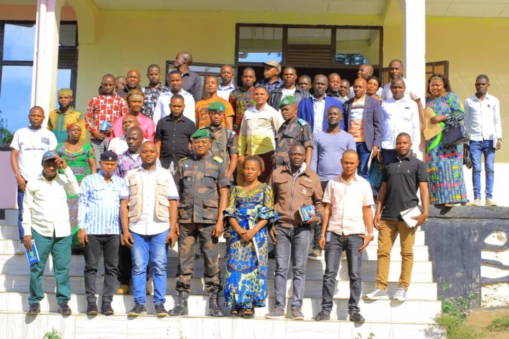 img-20250409-wa0324471692173043108444-1024x682 Ituri - Lutte contre la désinformation à Irumu : un atelier pour promouvoir la paix et la cohésion sociale