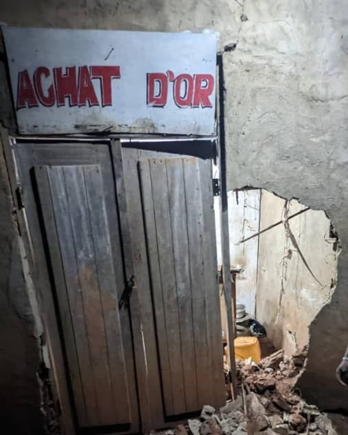img-20250415-wa0141_18257147852514544953 Haut-Uele/Watsa : une maison d'achat d'or dévalisée par des bandits armés à Moku
