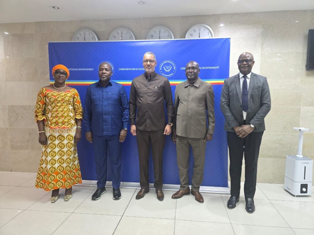 img-20250417-wa00491773484171945184727-1024x768 Kinshasa : Le Gouverneur Jean Bakomito Gambu reçu en audience par le Ministre des Mines