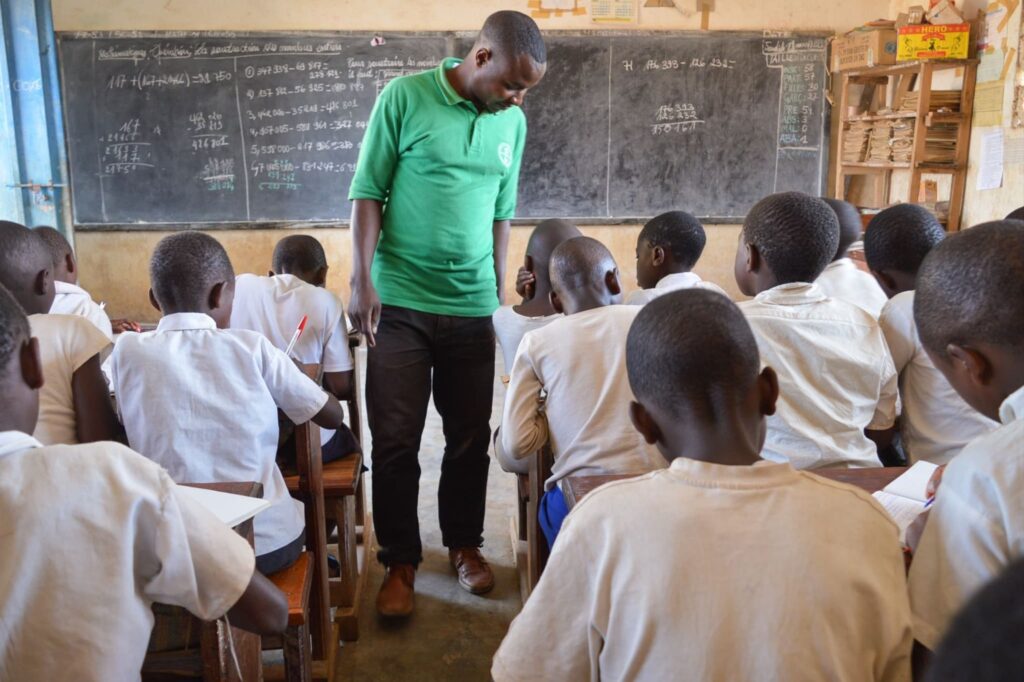 img-20250417-wa02848487769113947383628-1024x682 Nord -Kivu : des enseignants menacent de boycotter la rentrée scolaire à Masisi suite à trois mois d’arriérés de salaire