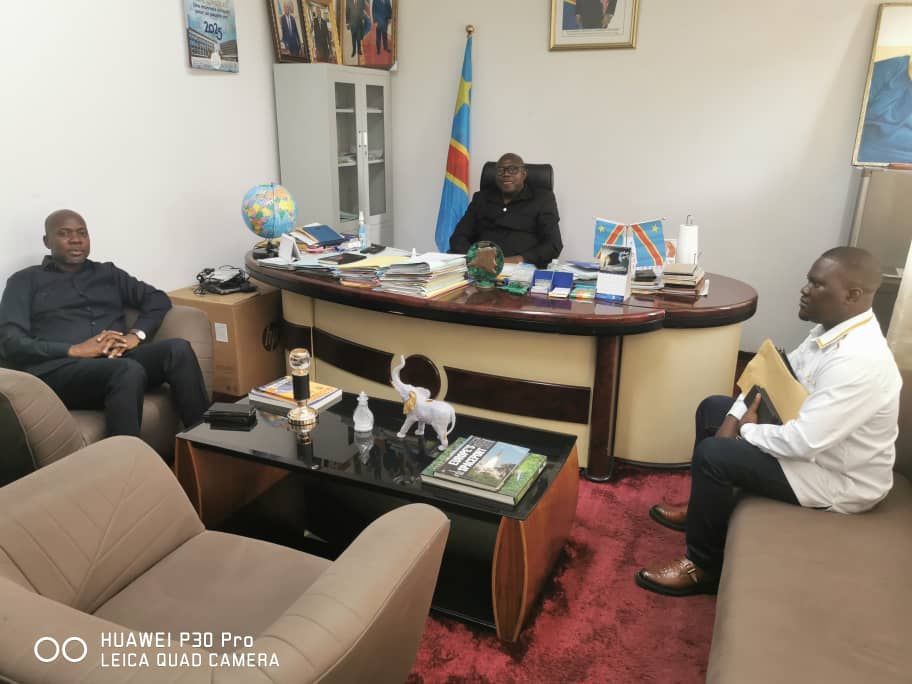 img-20250418-wa00096632424544393881065 Haut-Uele : Vers l’installation d’un centre de capture des passeports à Isiro, fruit du lobby payant du Gouverneur Jean Bakomito