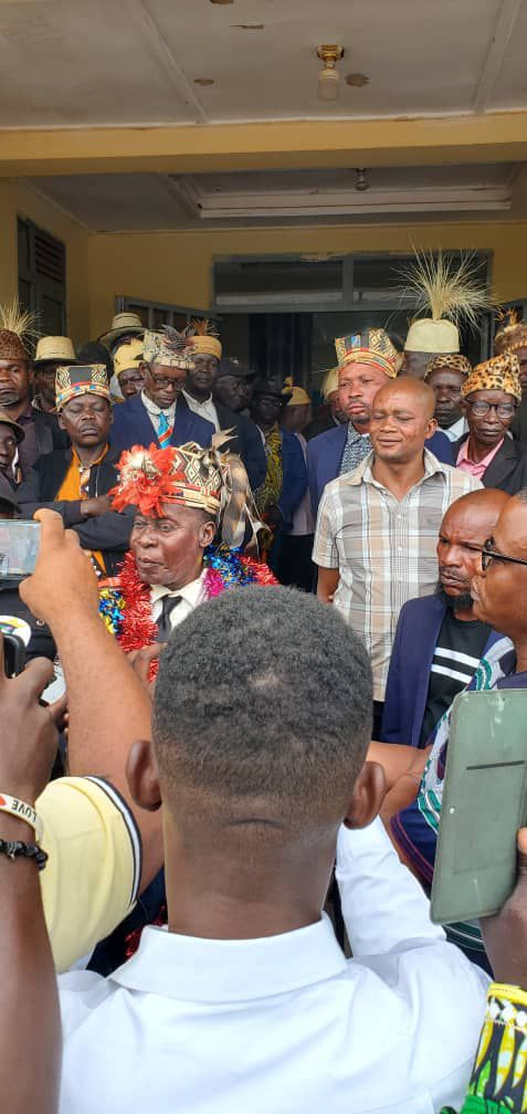 10000230147316620034562439900 Haut-Uele / Les tambours coutumiers résonnent à nouveau à Watsa : le secteur Kibali redevient la chefferie Bari Logo, le groupement Tora retrouve son statut de chefferie Gbangba Mayogo