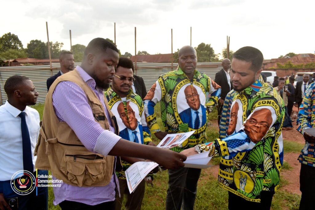 10000288644318738750031032968-1024x682 Haut-Uele / Isiro sous les projecteurs : les dignitaires de la Grande Orientale Adulent les chantiers du Gouverneur Jean Bakomito Gambu