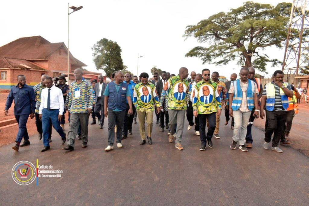 10000294228015311390125554598-1024x682 Haut-Uele / Isiro sous les Projecteurs : Les Dignitaires de la Grande Orientale Adulent les Chantiers du Gouverneur Jean Bakomito Gambu