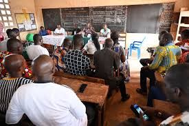 img-20250511-wa01047952404323741876451 Ituri: clôture d’une formation sur la dissertation à l’intention des enseignants de français à Aru