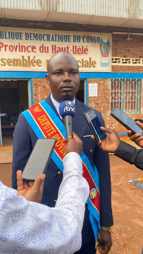 img-20250518-wa00746082483746158114117 Haut-Uele : le député Patrick Andama salue le lancement des travaux de réhabilitation des routes rurales à Faradje et Watsa