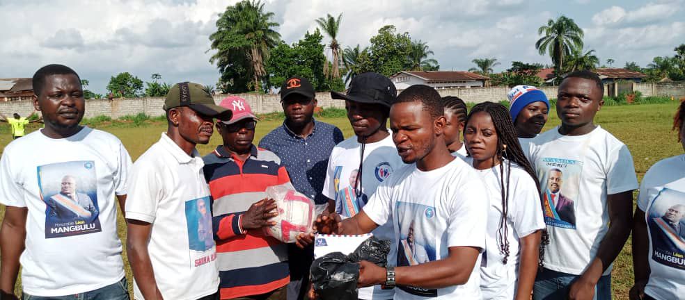 img-20250614-wa05831972438272701472152 Haut-Uele/football : les équipes demi-finalistes des préliminaires du tournoi Congo Telema appuyées par le député Léon Mangbulu au cercle de Wamba