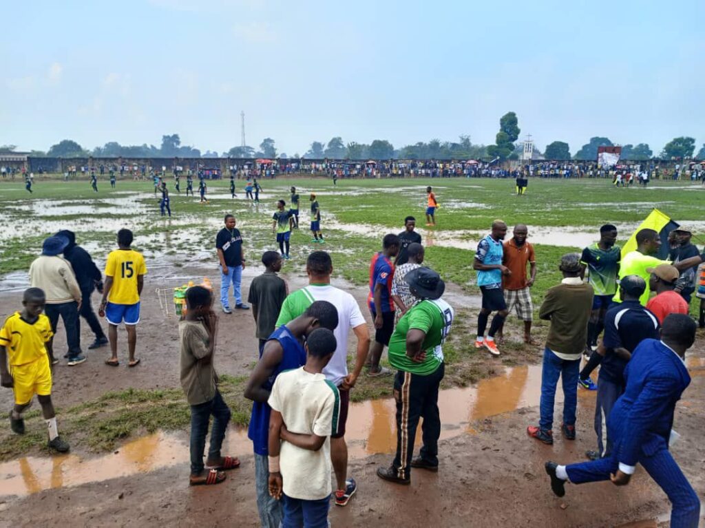 img-20250630-wa03321242410685415770378-1024x767 Haut-Uele : finale du tournoi Congo Telema reportée, le stade Maman Mobutu d'Isiro inondé met à nu l'inaction du gouvernement provincial