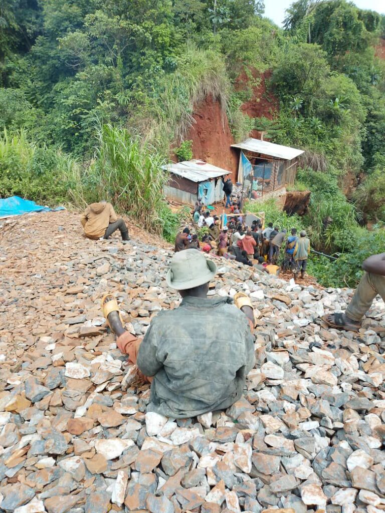 img-20250802-wa056917278808135194985154-768x1024 Haut-Uélé/Watsa : un puits d’or artisanal illégal en pleine exploitation à Beverendi, la Nouvelle Société Civile Congolaise dénonce la complicité présumée de la SAEMAPE et des autorités provinciales