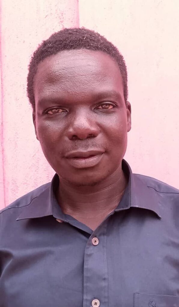 img-20250805-wa03325066552859880720952-596x1024 Watsa : le chef du village Goria, dans le secteur de Gombari, déterminé à faire respecter le couvre-feu pour lutter contre l’insécurité