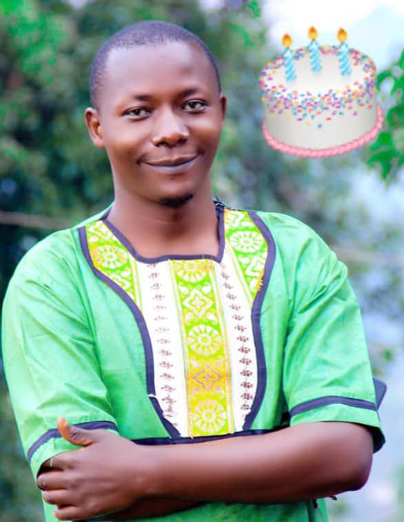 img-20250808-wa01272038462686144766115 Haut-Uele : un anniversaire placé sous le signe de la réussite et de la dévotion<br>,Somptueux anniversaire au « Chevalier de la Plume », Justin Atsidri Akuyo