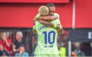 img-20250817-wa00851817426991113406121-300x187 Liga (J1) : le Barça frappe fort d’entrée et s’impose à Majorque grâce à Lamine Yamal