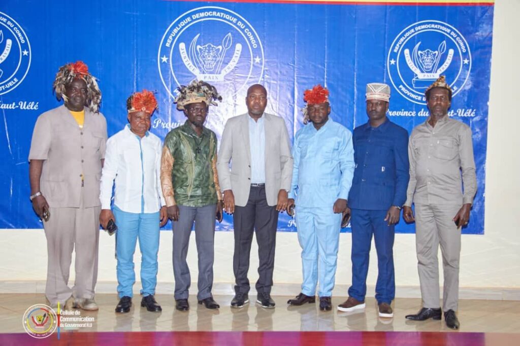 img-20250917-wa01392875381197346802377-1024x683 Haut-Uele : le Gouverneur Jean Bakomito Gambu échange avec la CCRCC pour renforcer le dialogue coutumier et institutionnel