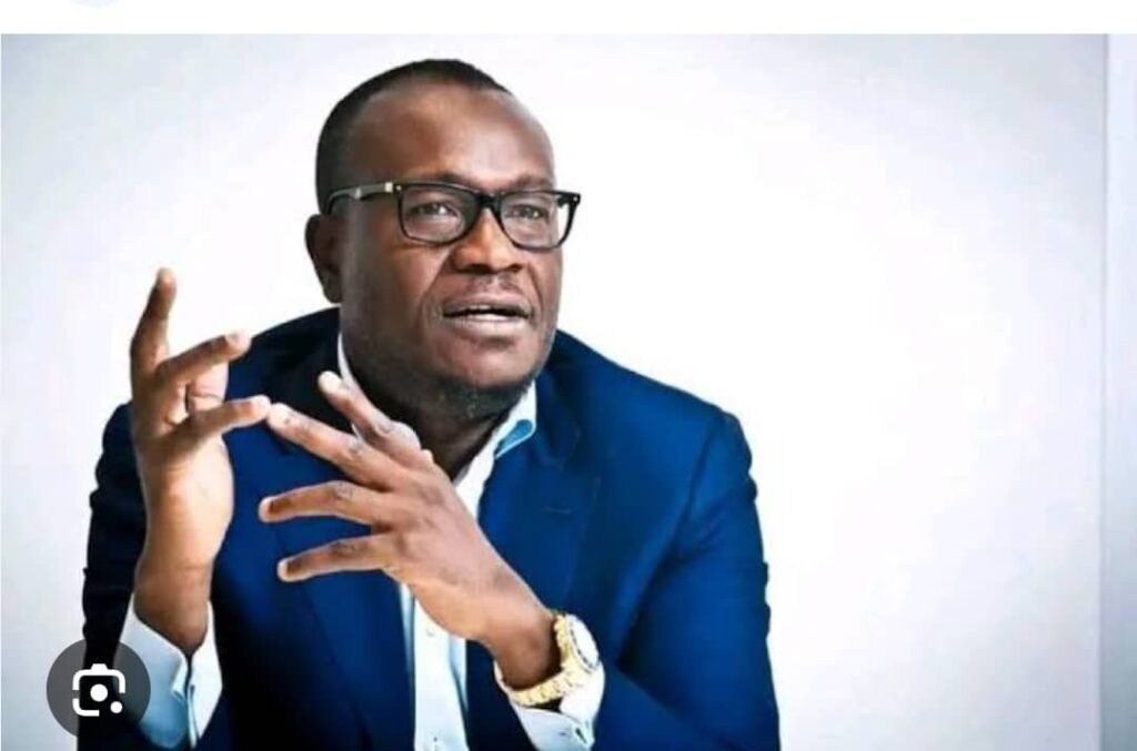 img-20250927-wa04677583913492830214295-1024x677 Kinshasa : Delly Sesanga dénonce le chômage des jeunes sous Tshisekedi