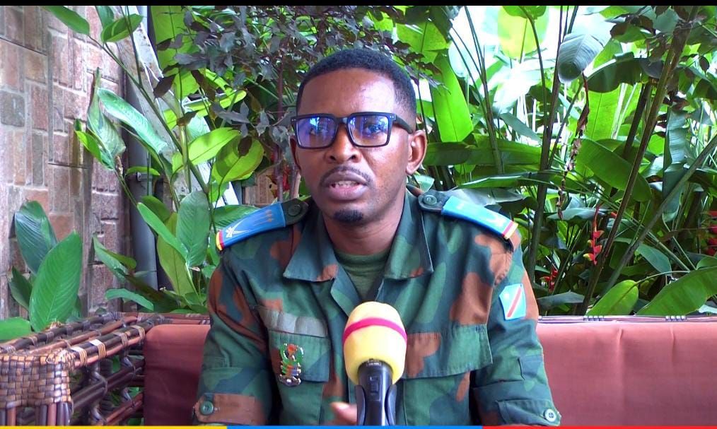 img-20251023-wa01554656452902531647775 Kwilu : l’armée interdit le port de tenues similaires aux uniformes militaires à Bandundu