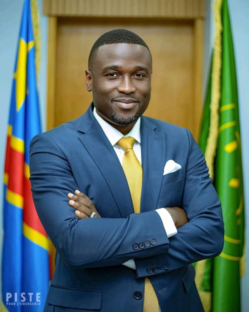 img-20251104-wa00666431977884047977762-819x1024 RDC : Seth Kikuni dénonce une “dérive autoritaire” après la suspension des partis d’opposition