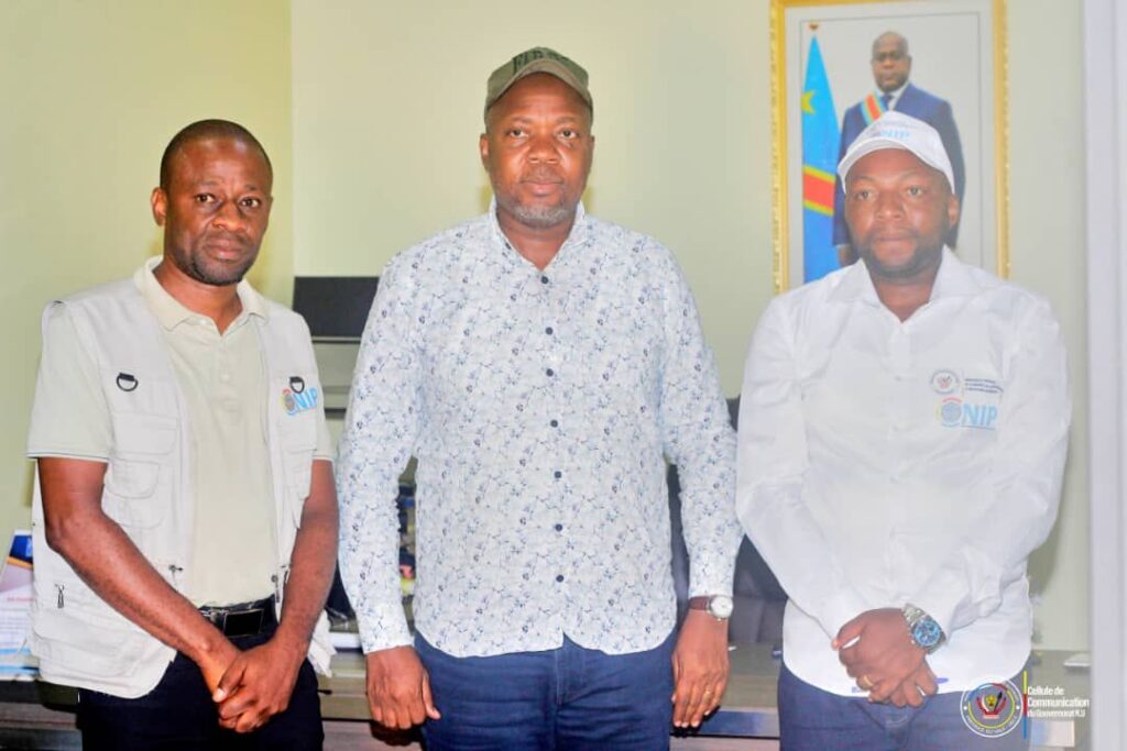 img-20251123-wa0090202684802716506123-1024x683 Haut-Uele : le Gouverneur Jean Bakomito reçoit la délégation de l’ONIP à Isiro