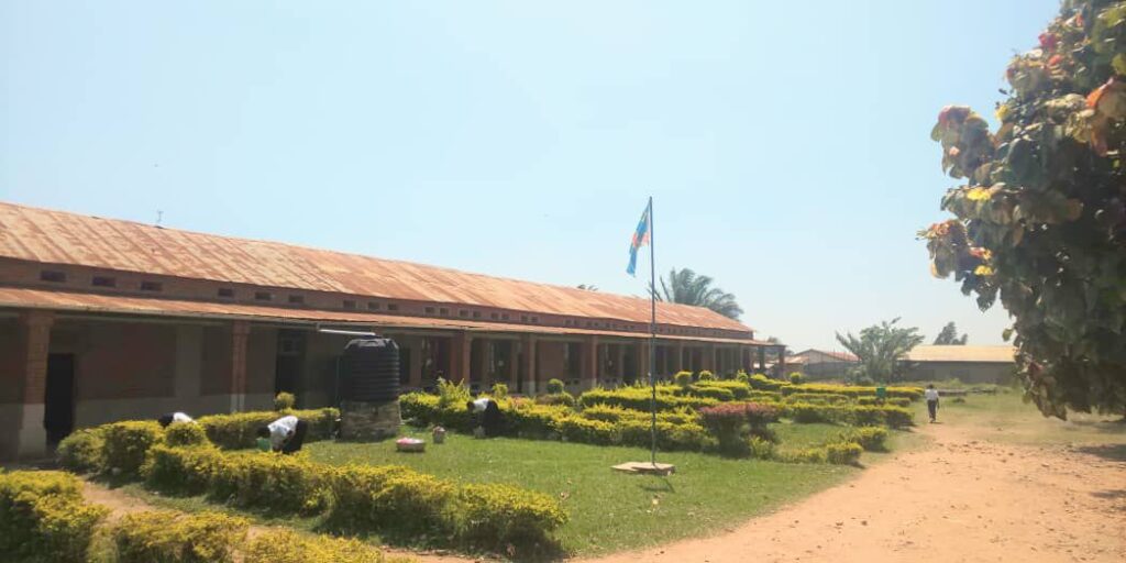 img-20260115-wa012918728105391954650089-1024x512 Bunia : les enseignants d’anglais exigent le respect du volume horaire dans les écoles privées