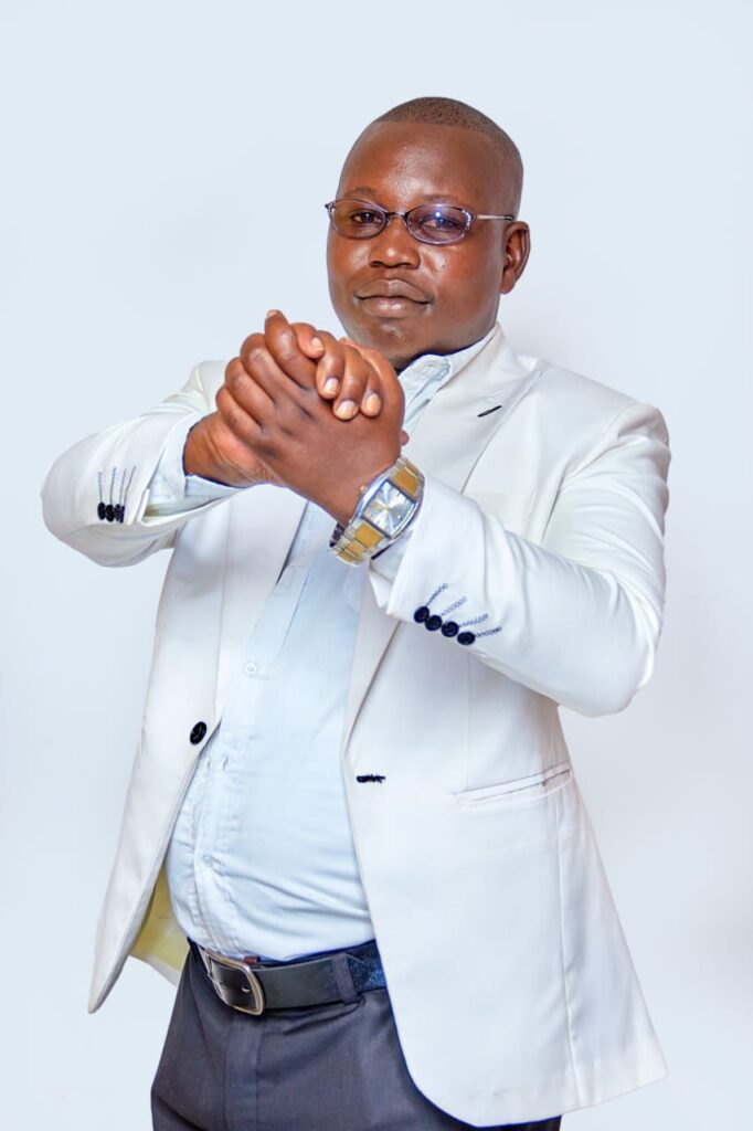 img-20260124-wa03704912674215565046249-682x1024 Ituri/Mahagi : Jean-Christostome Cothum Pirwoth vole au secours de son ancienne école primaire à Zengo