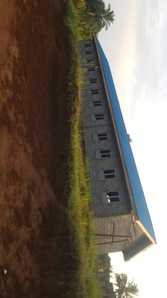 img-20260218-wa02104036554637796210037-576x1024 Watsa : l’EP Mayi-Tulu prend forme dans le secteur Mangbutu, la population du groupement Makala applaudit la vision du Chef de l’État, à travers Sa Majesté Augustin Amuta Maramudhi