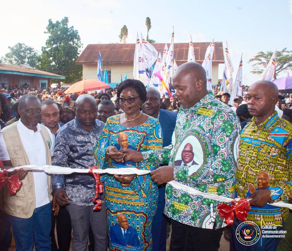img-20260315-wa01572358545709844960807 Wamba : le gouverneur Jean Bakomito inaugure la nouvelle maternité du centre de santé d’Ibambi