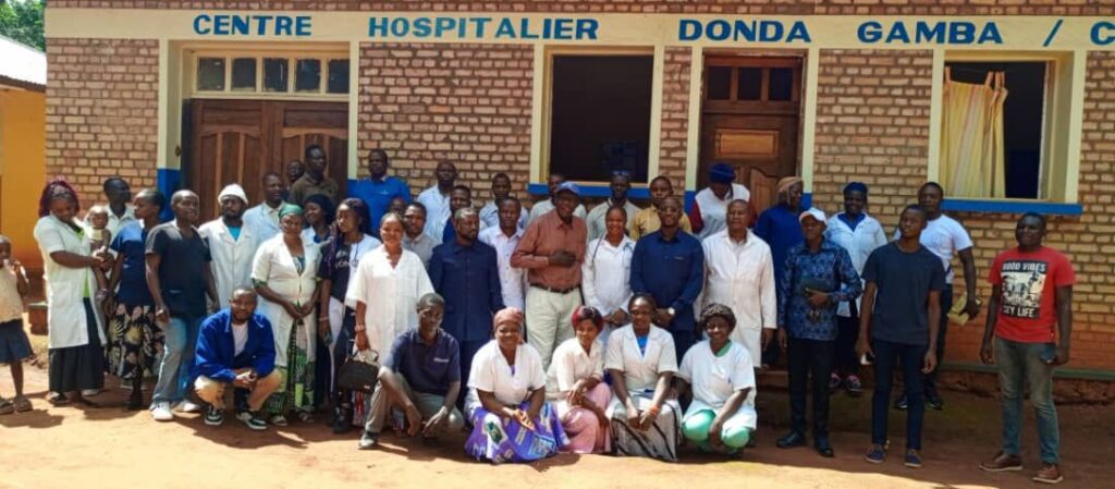 img-20260402-wa00306685413651258223652-1024x449 Isiro: le député national Samuel Degba appuie quatre structures médicales de la ville en médicaments