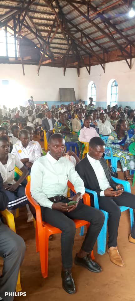 img-20260501-wa01602314478618408426977 Watsa : une action de grâce des enseignants pour marquer le 30 avril à Moku