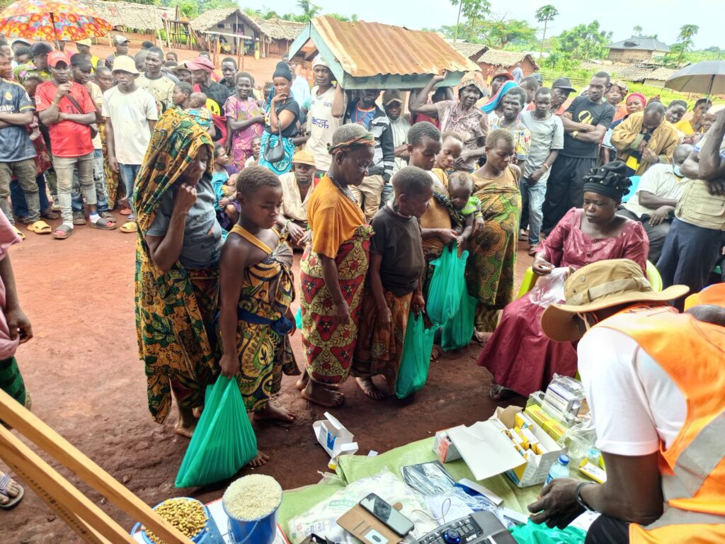 img_20260518_102046_9516996214986205407361-1024x768 Haut-Uele : Plus de 500 déplacés de guerre assistés par la Fondation de l’Honorable Jean-Marc Mambidi Koloboro à Apodo