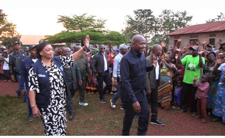 img-20260613-wa048615269484001174253155 Haut-Uele : le gouverneur Jean Bakomito accueille la MinÉtat Eve Bazaiba au chevet de 30 000 déplacés internes