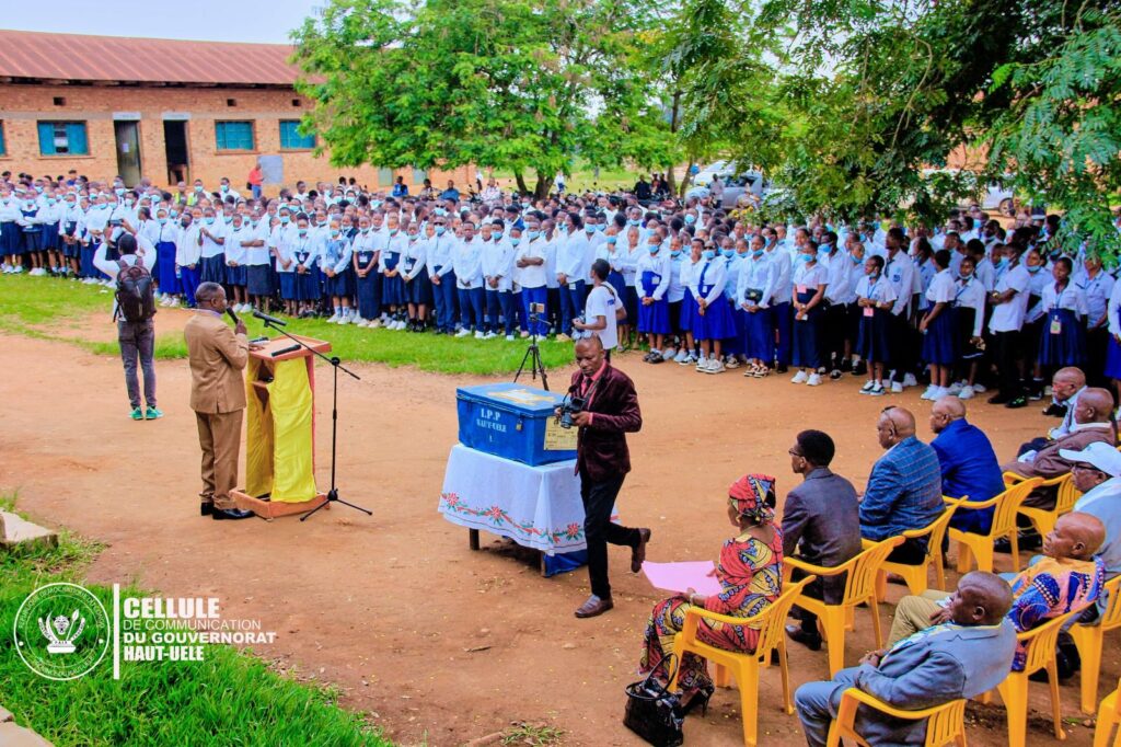 img-20260622-wa030513646193256353184917-1024x682 Haut-Uele : le Gouverneur Jean Bakomito Gambu lance l’Examen d’État 2026, 7 459 candidats en lice dans la province