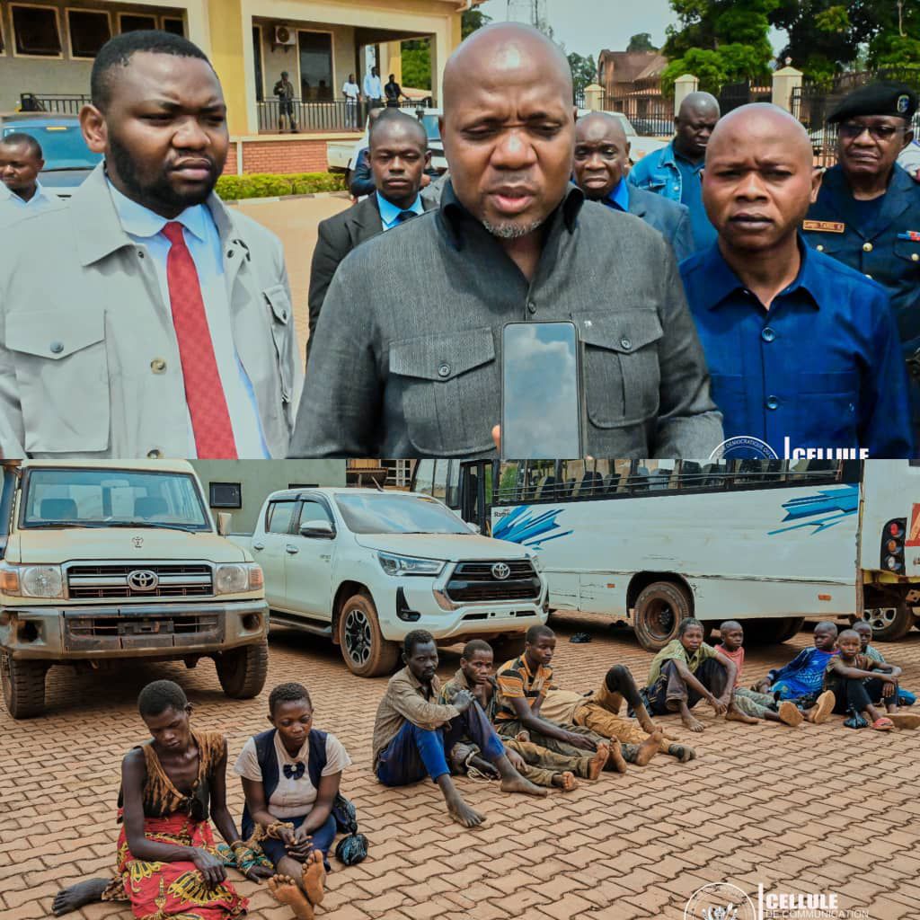img-20260701-wa00247975241417965760661 Haut-Uele : des présumés terroristes ADF interpellés à Suka na Mboka présentés au gouverneur Jean Bakomito Gambu à Isiro