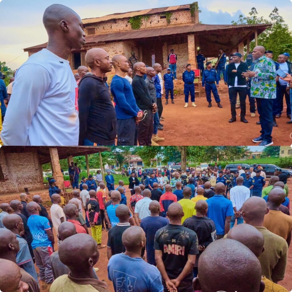 img-20260715-wa00752616308074144762745-1024x1024 Wamba : le Gouverneur Jean Bakomito encourage les nouvelles recrues de la PNC avant leur départ pour Kapalata