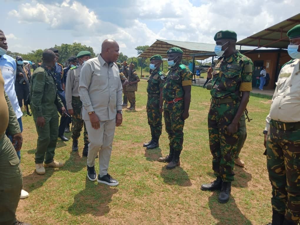 img-20260828-wa02392736259996625342616 Haut-Uele : le Gouverneur Jean Bakomito à Nagero pour participer aux obsèques de son ministre Xavier Mamboy