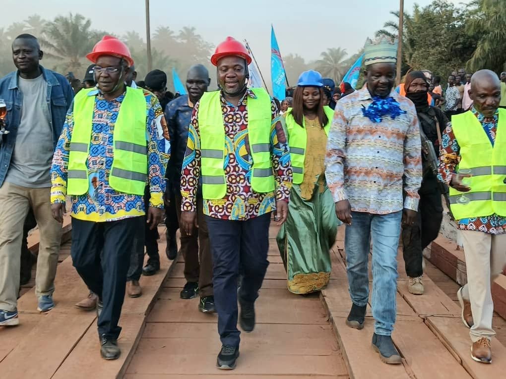 img-20260831-wa01808718358840336447138 Faradje/Infrastructures : le Gouverneur Jean Bakomito inaugure les ponts Dogia et Aro et désenclave la chefferie Logo-Ogambi