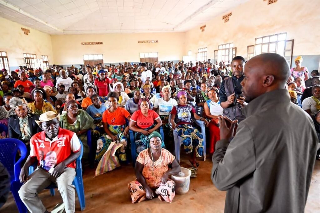img-20260907-wa01765825357116946705141-1024x683 Haut-Uele : à Wamba, le Gouvernement provincial apporte une assistance aux déplacés et appelle à la vigilance face à Ebola
